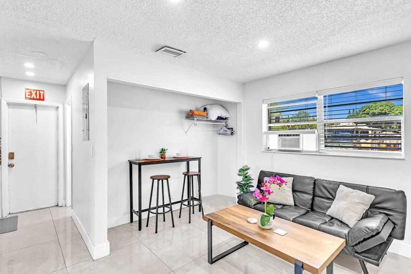New 2 Bed Studio Close To Beach & Casino Ha04 Hollywood Exterior photo