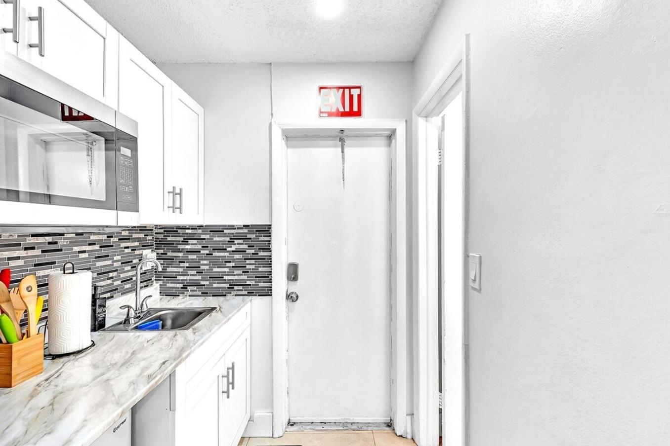 New 2 Bed Studio Close To Beach & Casino Ha04 Hollywood Exterior photo